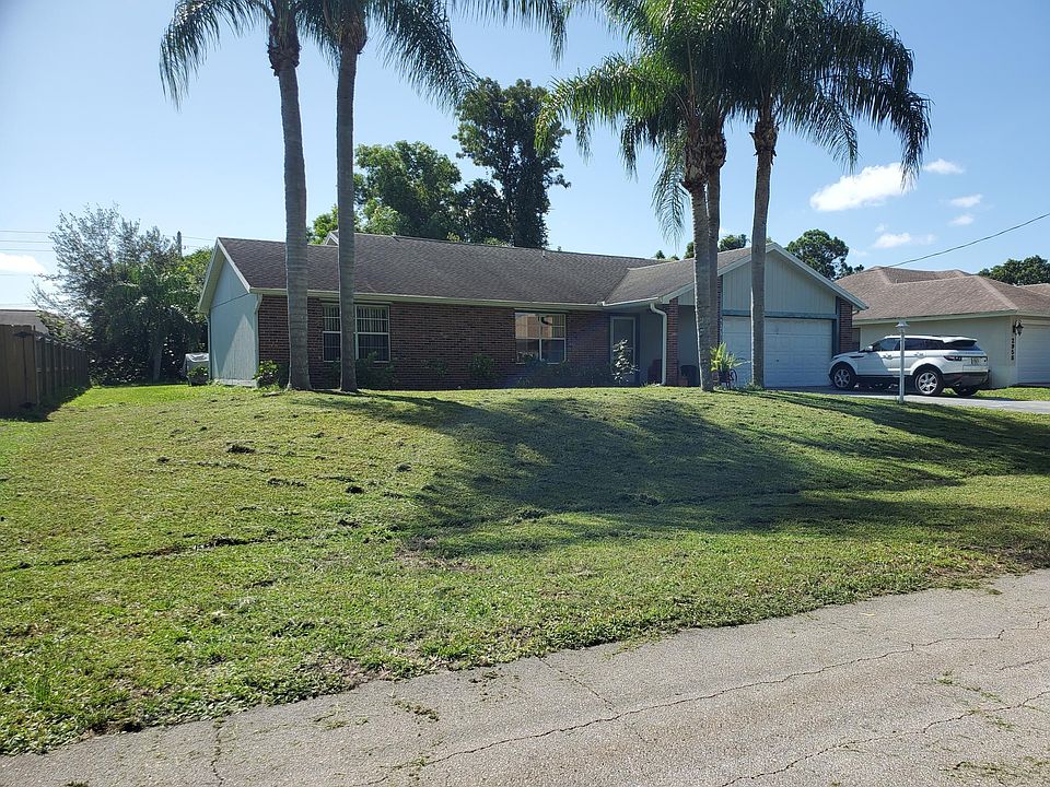 1st image of 2962 SW Boxwood Cir