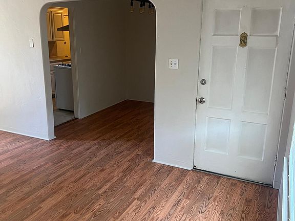 2nd image of 1408 E Olive Ave