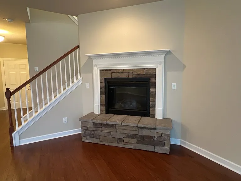 579 Crossland Dr — Photo 33