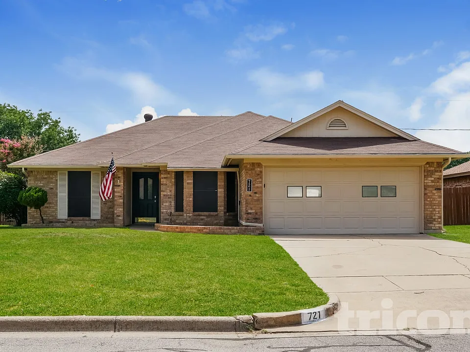 721 Parkview Dr