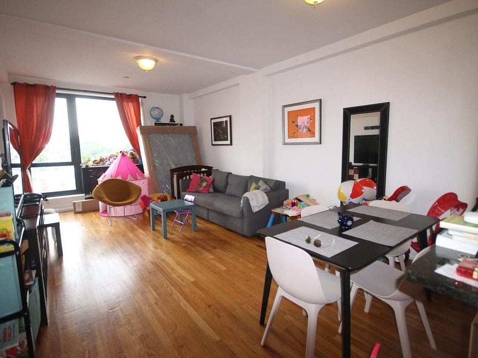 1st image of 2734 21st St #4D
