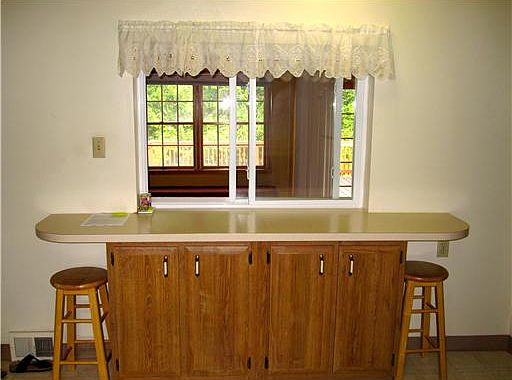4th image of 3558 Skena Ln