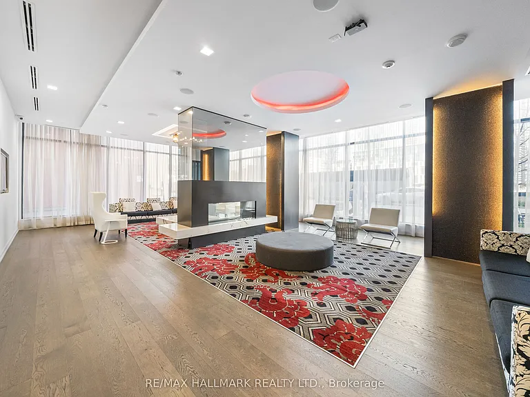560 Front St W #1105 — Photo 44