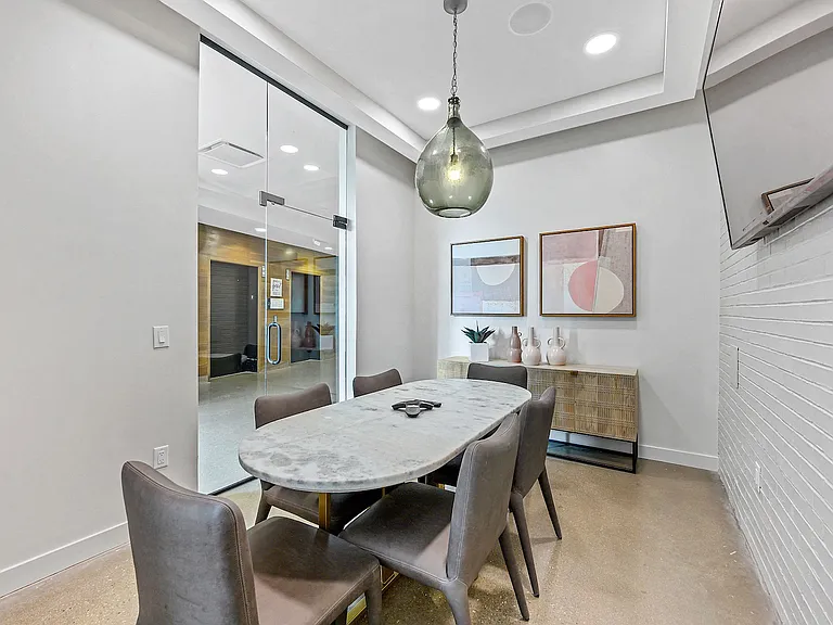 Liberty Center Apartments — Photo 26