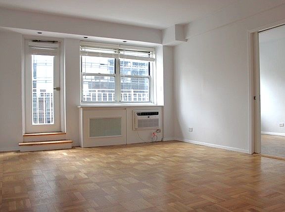 4th image of 301 E 66th St #17EE