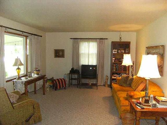 2nd image of 131 Woodland Dr