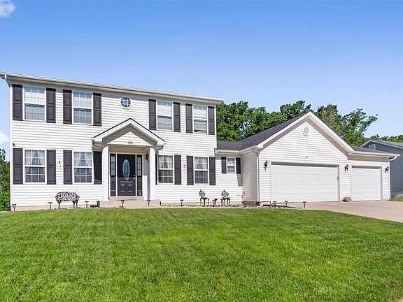 3rd image of 120 Village Circle Dr