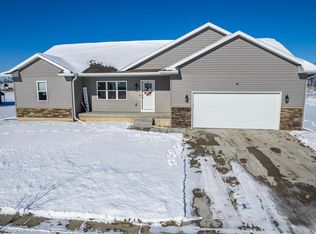 1521 21st St, Baraboo, WI 53913