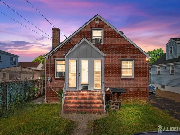 14 Grant Ave, Carteret, NJ 07008