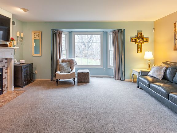 4th image of 7222 Autumn Wood Dr