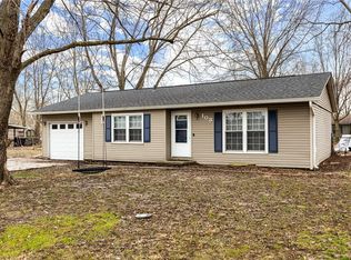 103 Casa Grande Dr, Watson, IL 62473