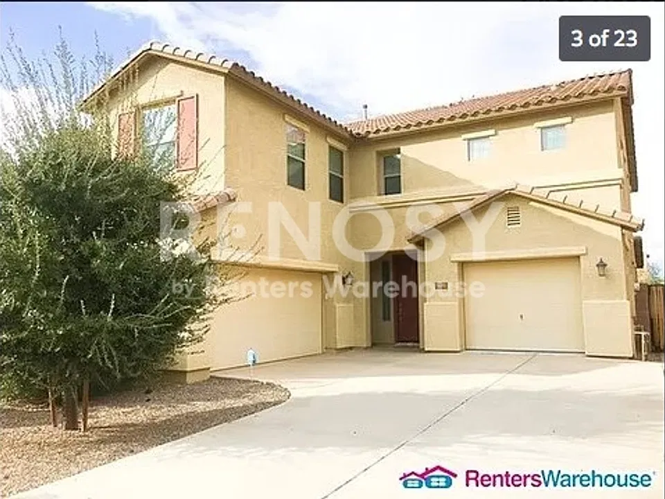 3652 E Sparrow Pl