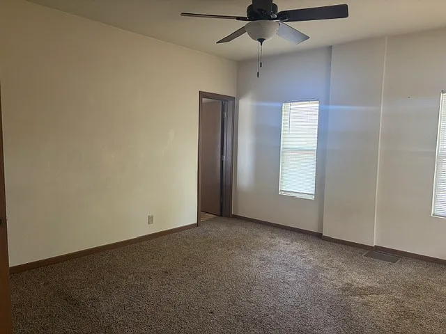 3 bed, 1.5 bath, 1552 sqft, $1,595 — Photo 3