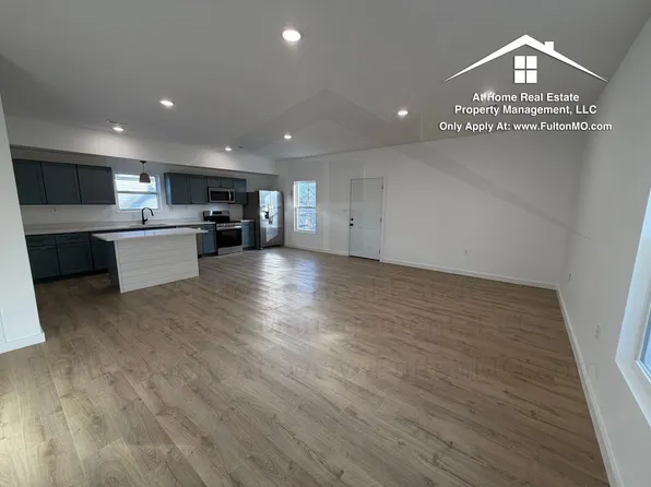 508 E 8th St, Fulton, MO