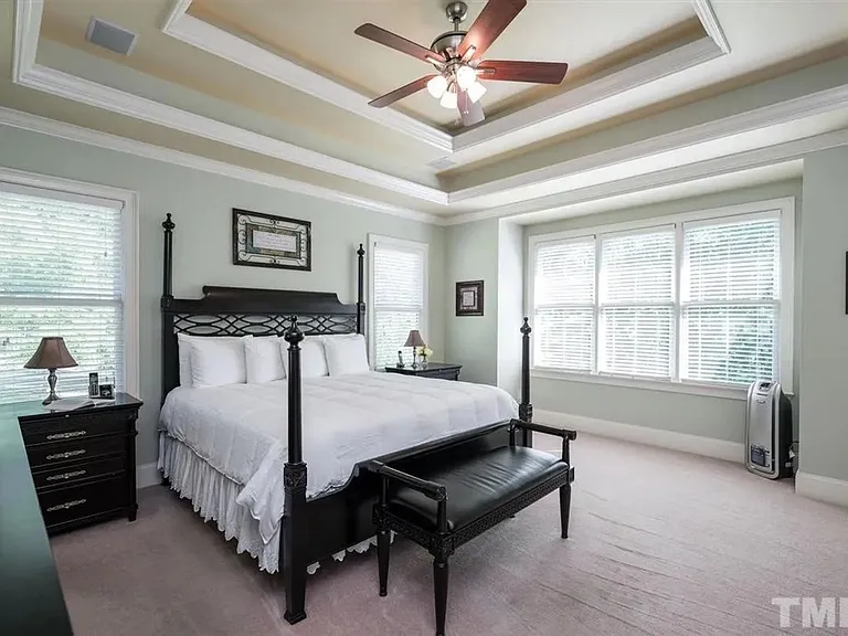 1530 Raven Wood Dr — Photo 8