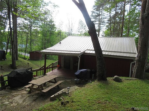 5th image of 8596 Sunset Dr