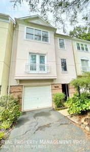 3813 White Post Ct, Alexandria, VA, 22304