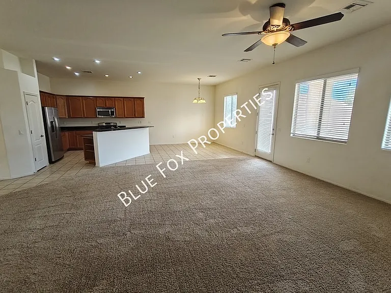 324 N Oak Tree Canyon Loop — Photo 17