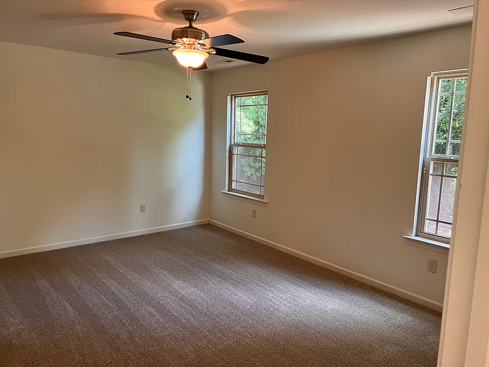 190 McConnell Rd