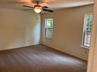 190 McConnell Rd, Taylors, SC 29687