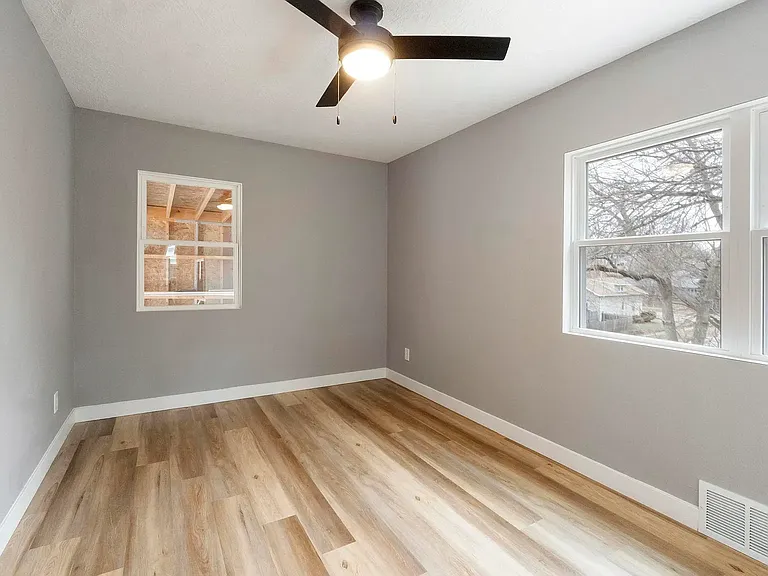 2041 S Cleveland St — Photo 11