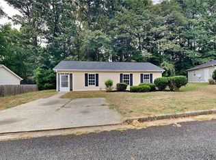 852 Claxton Dr SW, Mableton, GA 30126