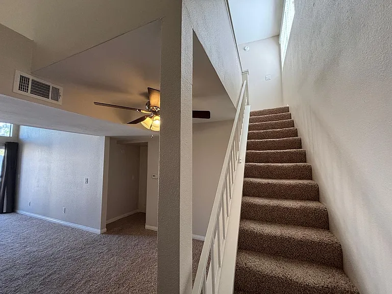 21450 Burbank Blvd #301 — Photo 5