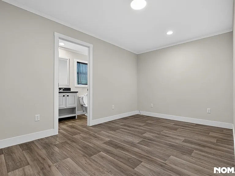 1431 W Ridgeway Rd — Photo 14