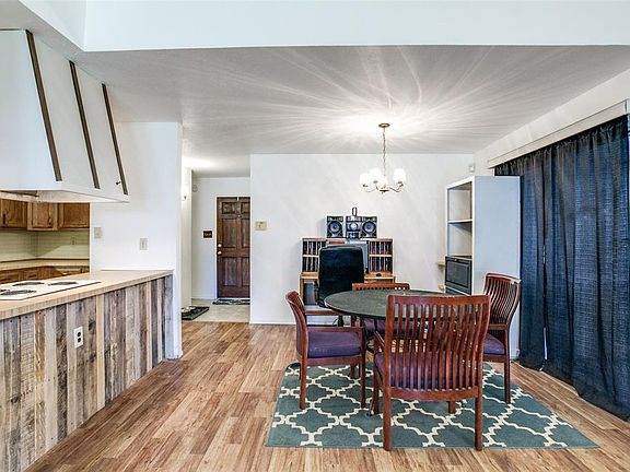 5th image of 6701 Greenspring Dr