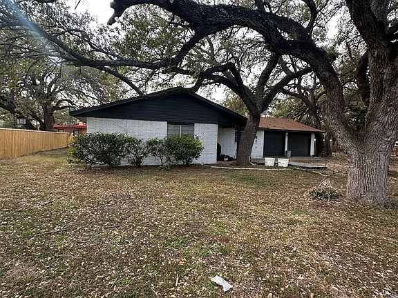 4th image of 1005 Hondo