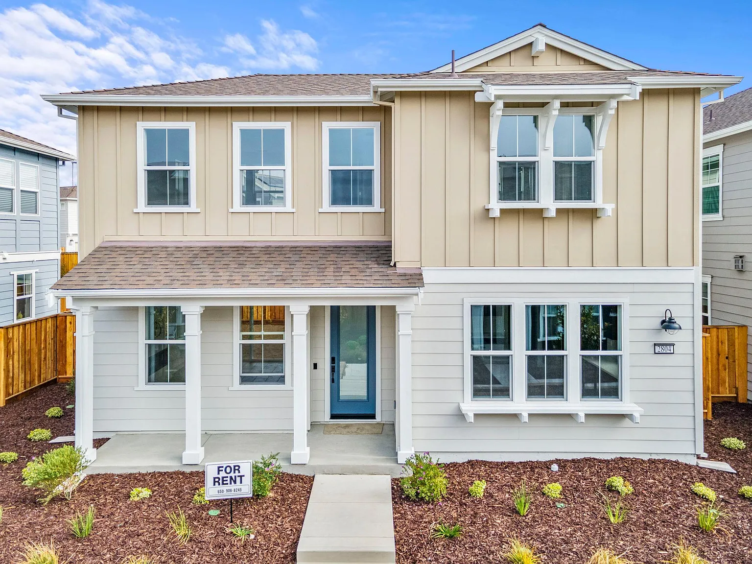 3 bed, 2.5 bath, 2014 sqft, $4,995 — Photo 1