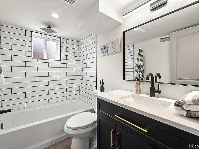 3060 W 55th Pl — Photo 7