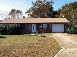 4721 Cyril Dr, Pace, FL 32571