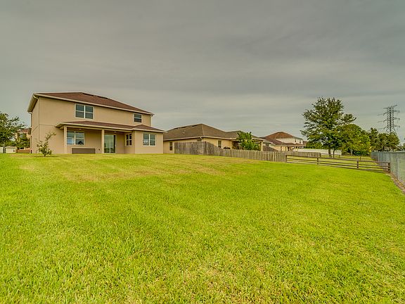 5th image of 2325 Plantation Oak Dr
