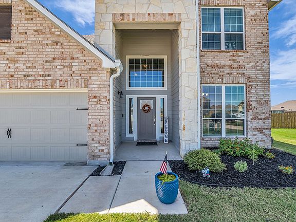 3rd image of 11324 Pallasite Dr