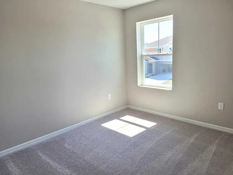 1315 Axel Cir — Photo 3