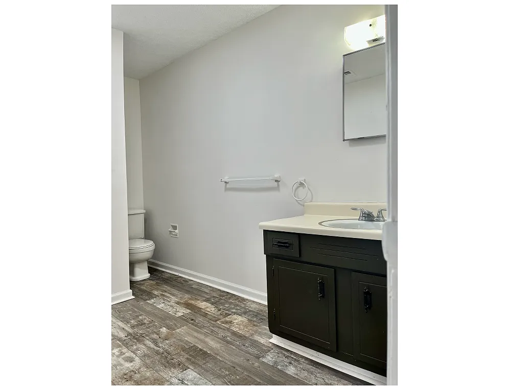 Building Photo - 139 Hendricks Blvd #3