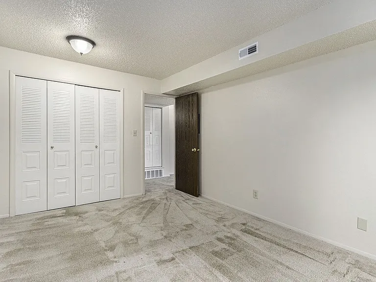 Normandy Village Apartments — Photo 11