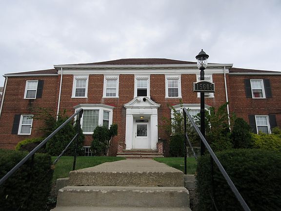 5th image of 3660 Warrensville Center Rd #1