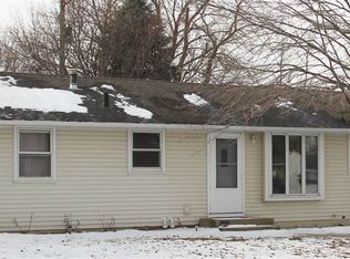 2110 S Madison Ave, Mason City, IA 50401