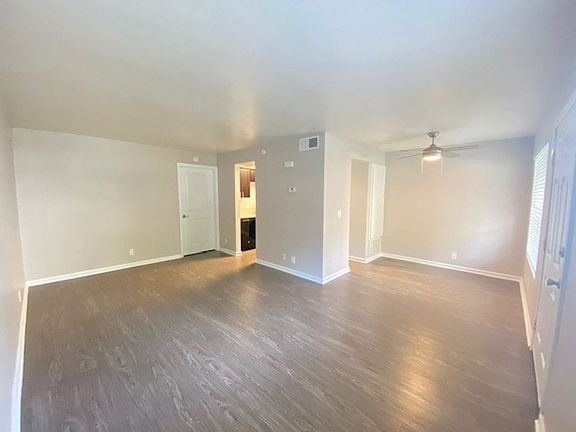 2nd image of 27520 Sierra Hwy APT K105