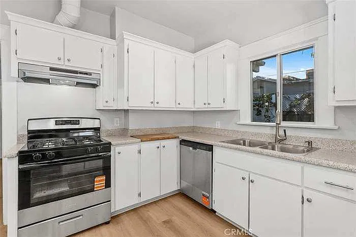 2 bed, 956 sqft, $1,800 — Photo 4