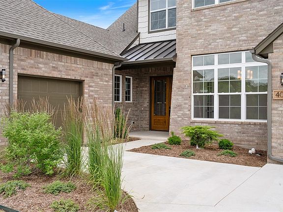 3rd image of 4001 Yellowstone Dr