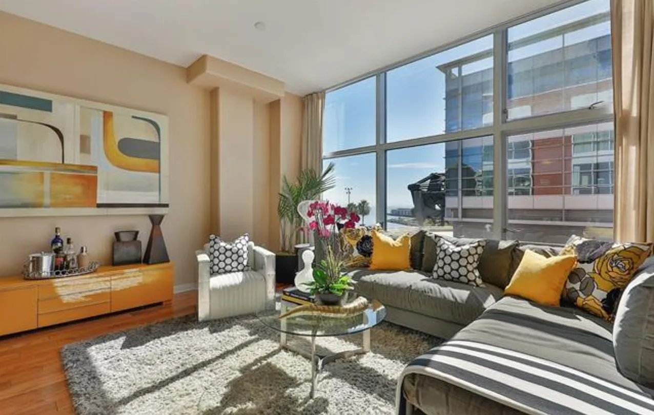 207 King St — Photo 4