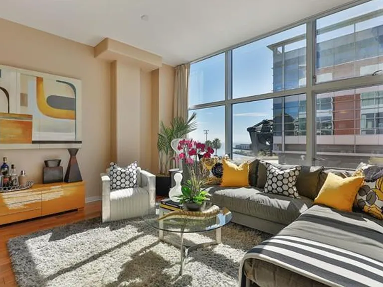 207 King St — Photo 4