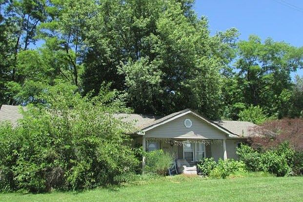 2nd image of 3703 E County Road 50 N