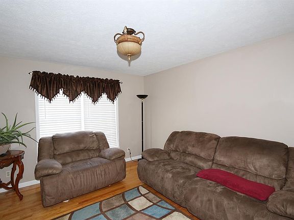 5th image of 1769 Walnut Grv