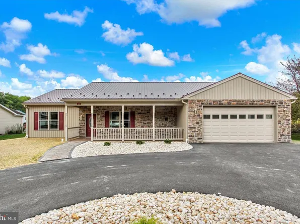 13189 Seneca Dr, Waynesboro, PA 17268