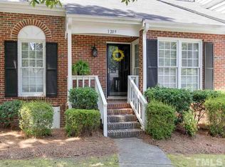 1209 Harwich Ct, Raleigh, NC 27609