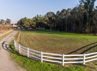 11888 N Armstrong Ave, Clovis, CA 93619